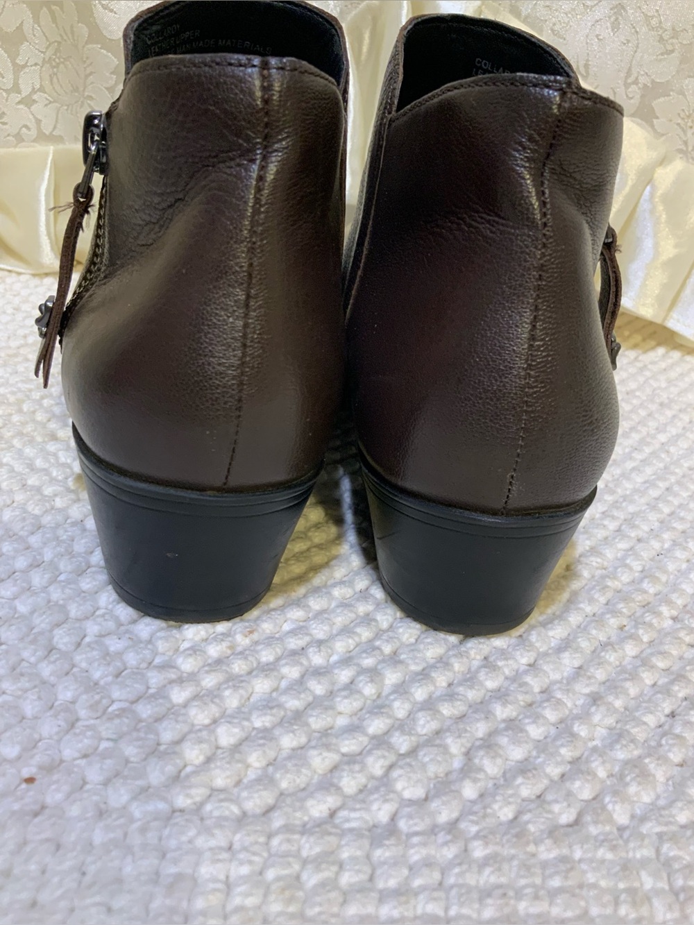 AEROSOLES - Picture 6 of 9